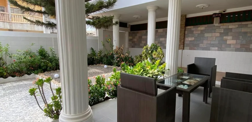 Luxueuse villa meublée de 4 chambres à Calavi Tankpè
