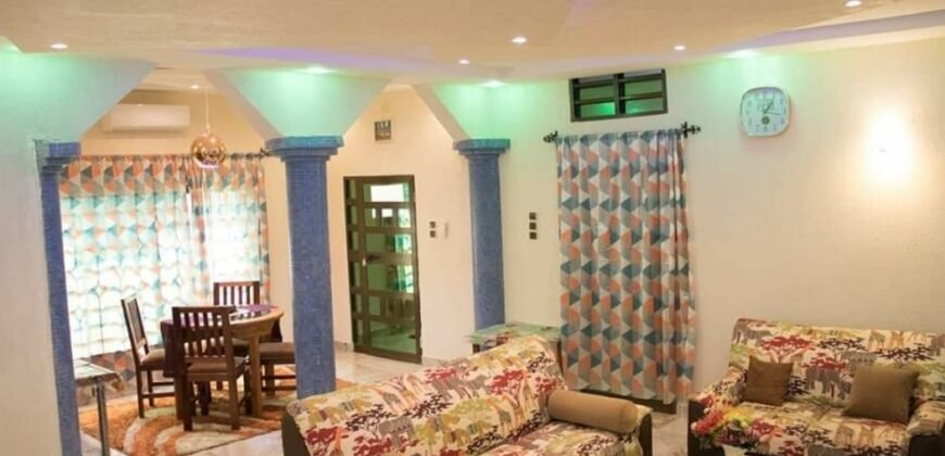 Besoin d’un colocataire à godomey : Appartement disponible avec 02 colocataire (étudiants) déjà hébergés