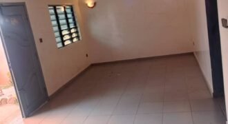 Deux chambres salon sanitaire entrée personnelle a tankpè