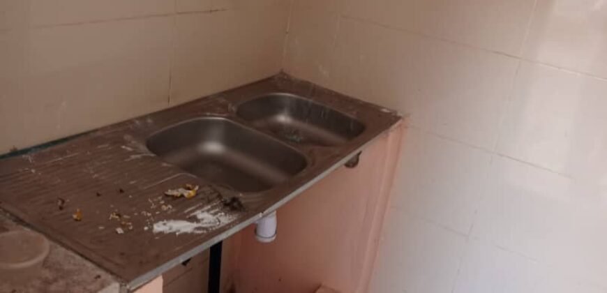 Deux chambres salon sanitaire entrée personnelle a tankpè